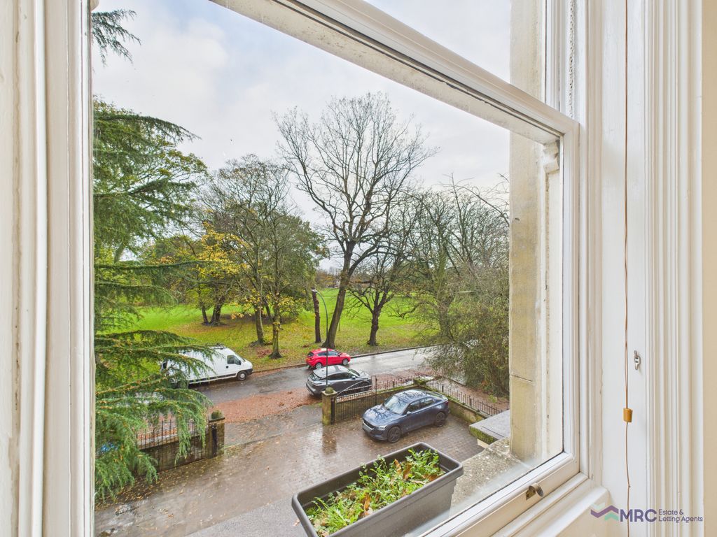 Property photo 3 of 14 Gallery