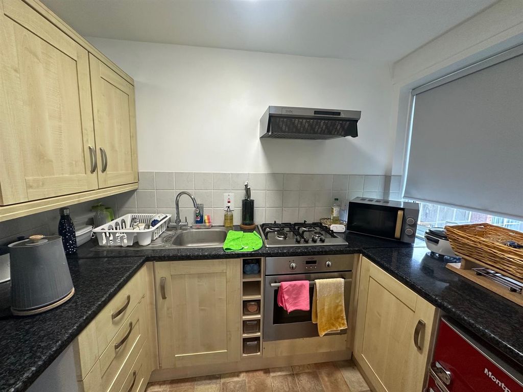 Property photo 2 of 6 5.Jpg