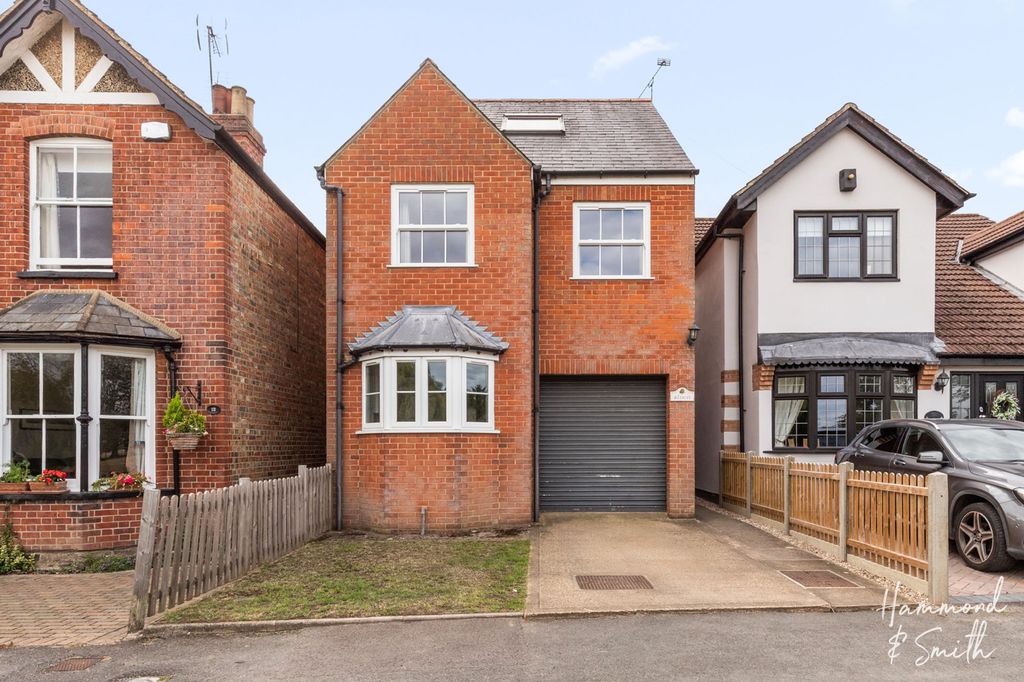 Property photo 1 of 24