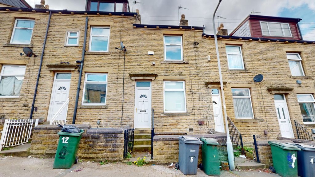 Property photo 1 of 7 Newark-Street-04162025_094625