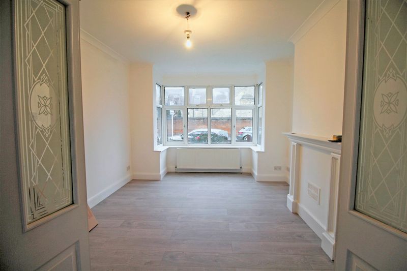 Property photo 3 of 14 Photo 6