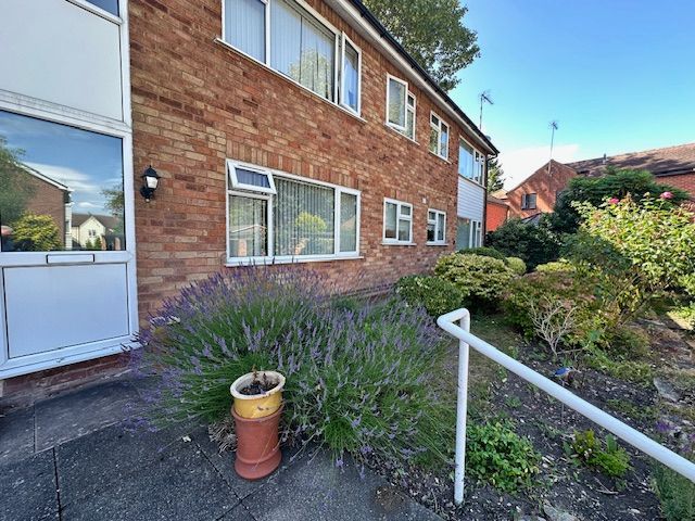 Property photo 1 of 12