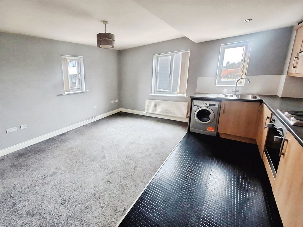 Property photo 2 of 8 Open Plan Living