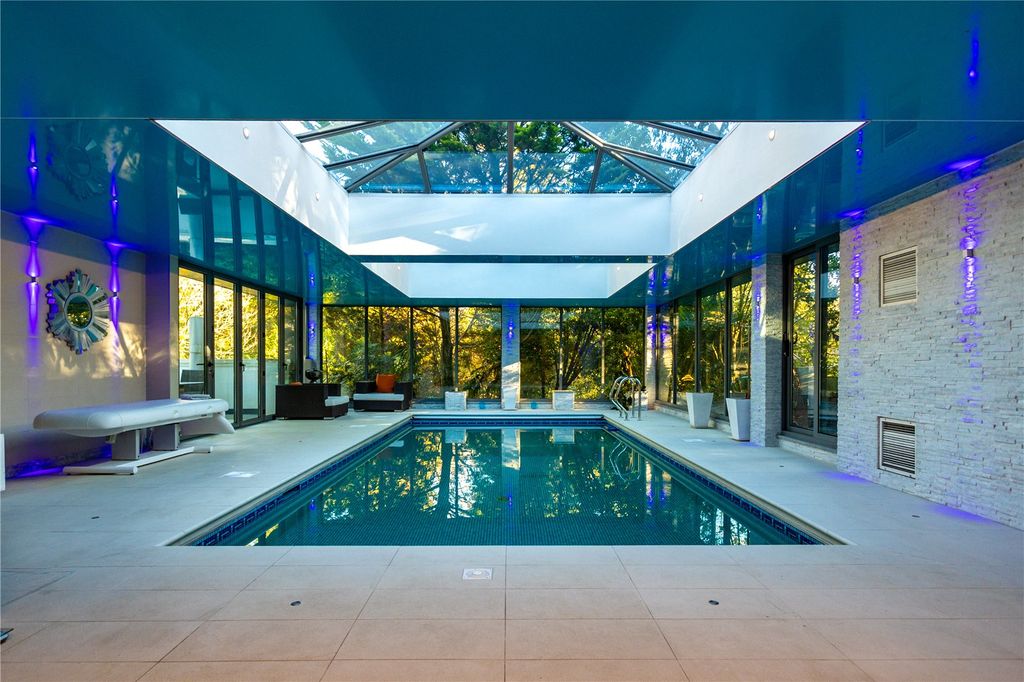 Property photo 2 of 30 Picture No. 80