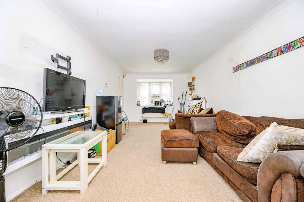 Property photo 3 of 14 Pbox-Img.Jpg