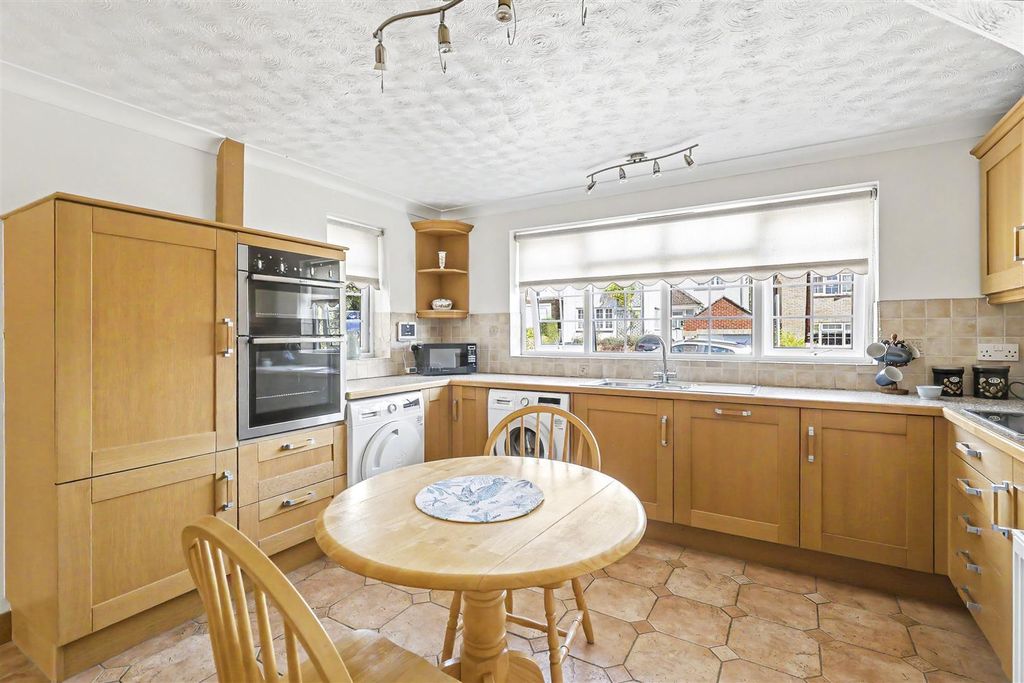 Property photo 3 of 23 Highfield_20.Jpg
