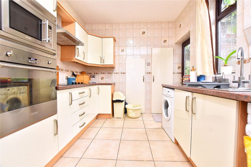 Property photo 3 of 14 Picture 3