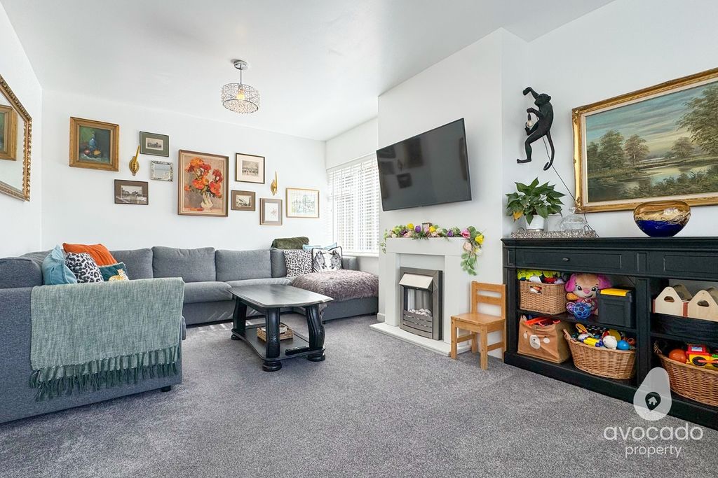 Property photo 3 of 24 5011225