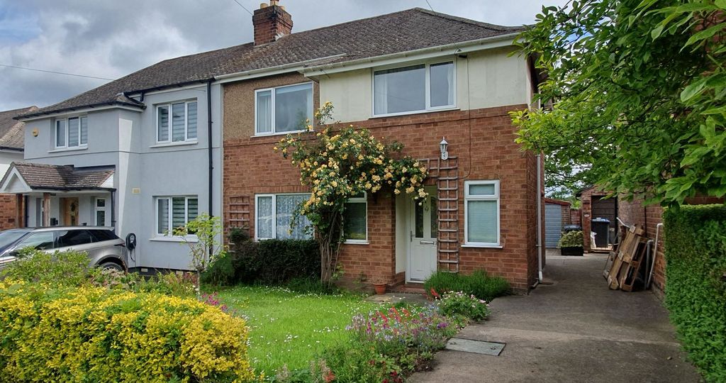 Property photo 2 of 30