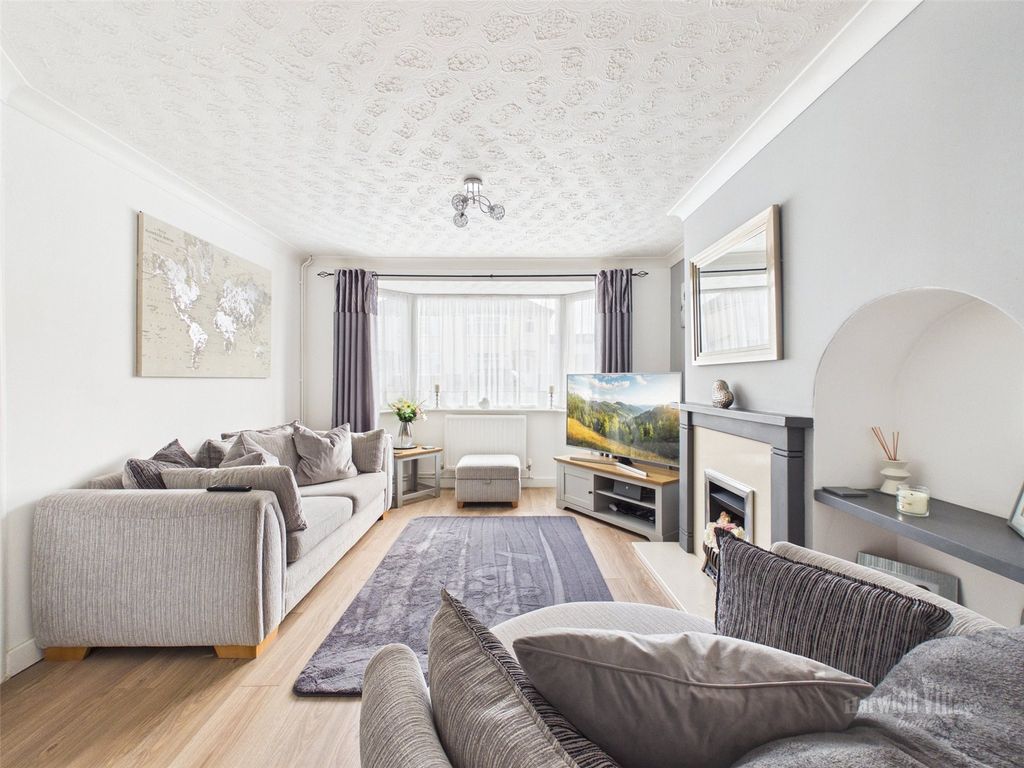 Property photo 2 of 19 Picture 2