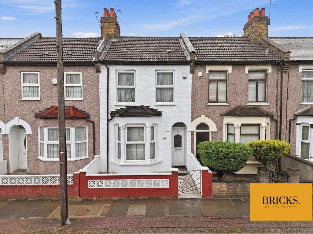 Property photo 1 of 17
