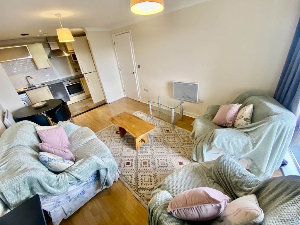 Property photo 3 of 13 Img_3407