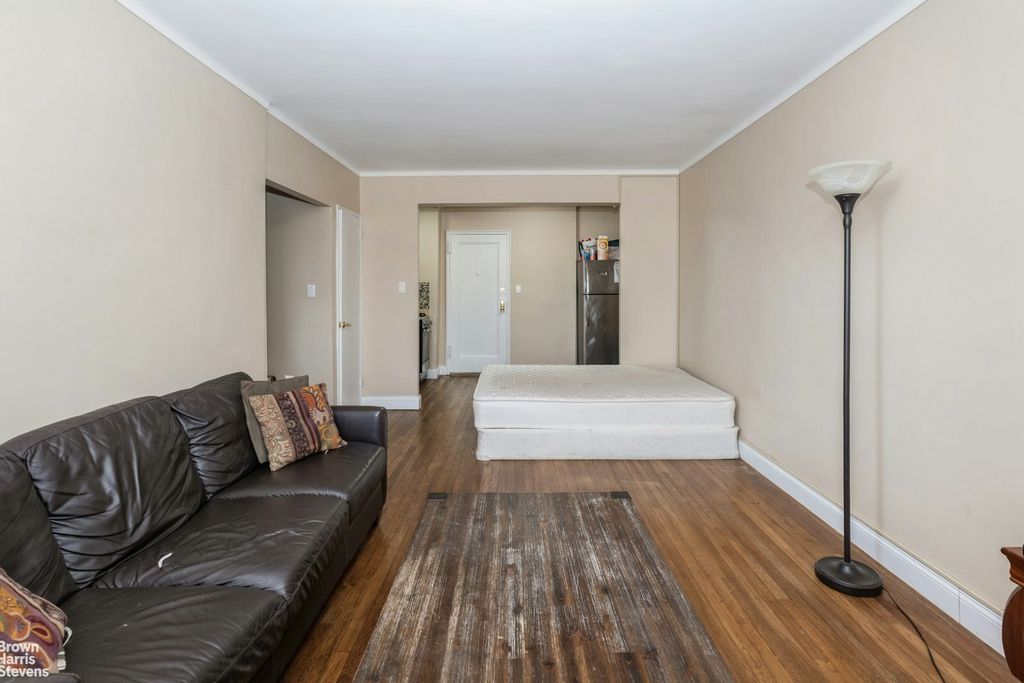 Property photo 3 of 12 <Alttext/>