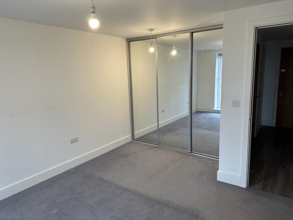 Property photo 3 of 7 Bedroom Reverse