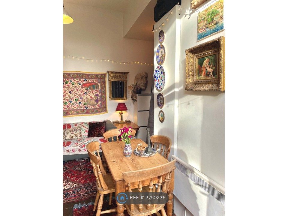 Property photo 3 of 21 Living Area