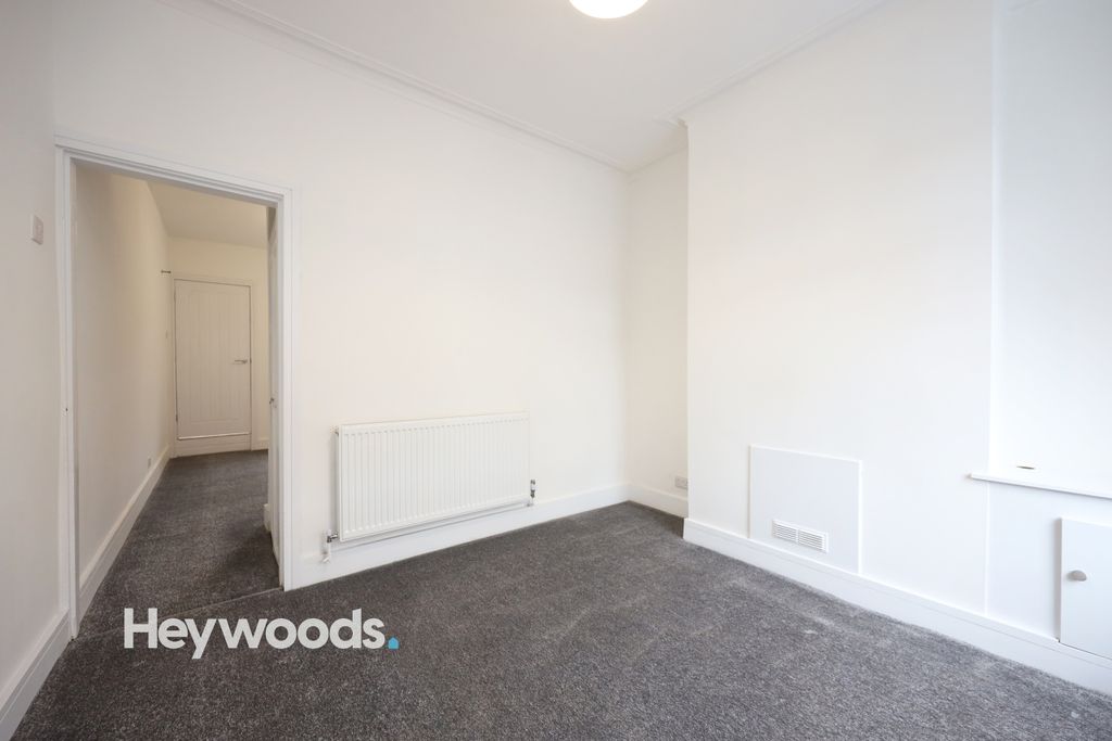 Property photo 3 of 29 Reception 1