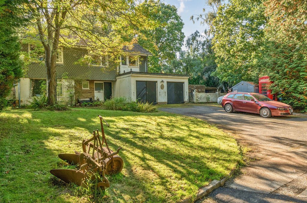 Property photo 1 of 13