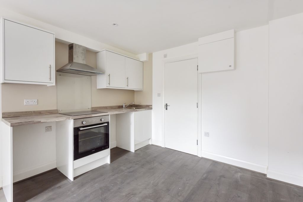 Property photo 3 of 6 925116 (3)
