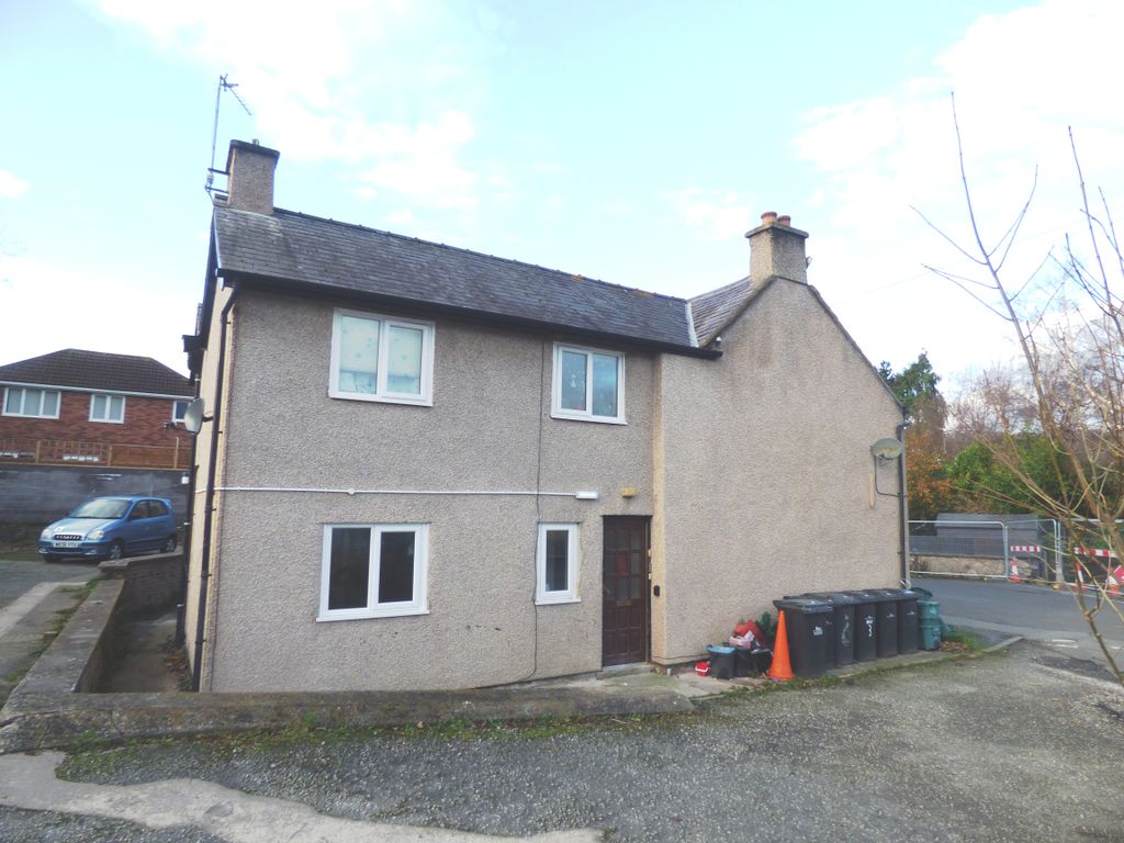 Property photo 1 of 3