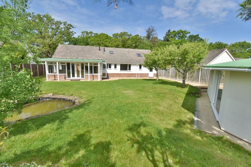 Property photo 2 of 36