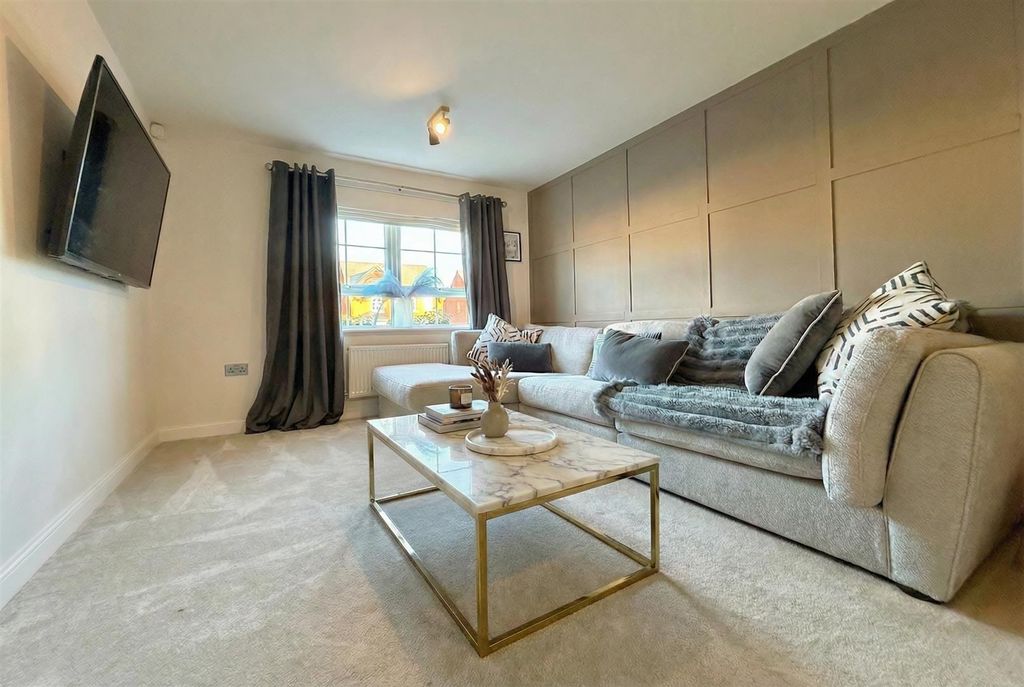 Property photo 2 of 15 Image-3x2-2528x1696 (5).Jpg