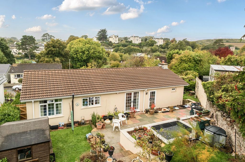 Property photo 1 of 17 1 - 1365899-2-68Ece7d...