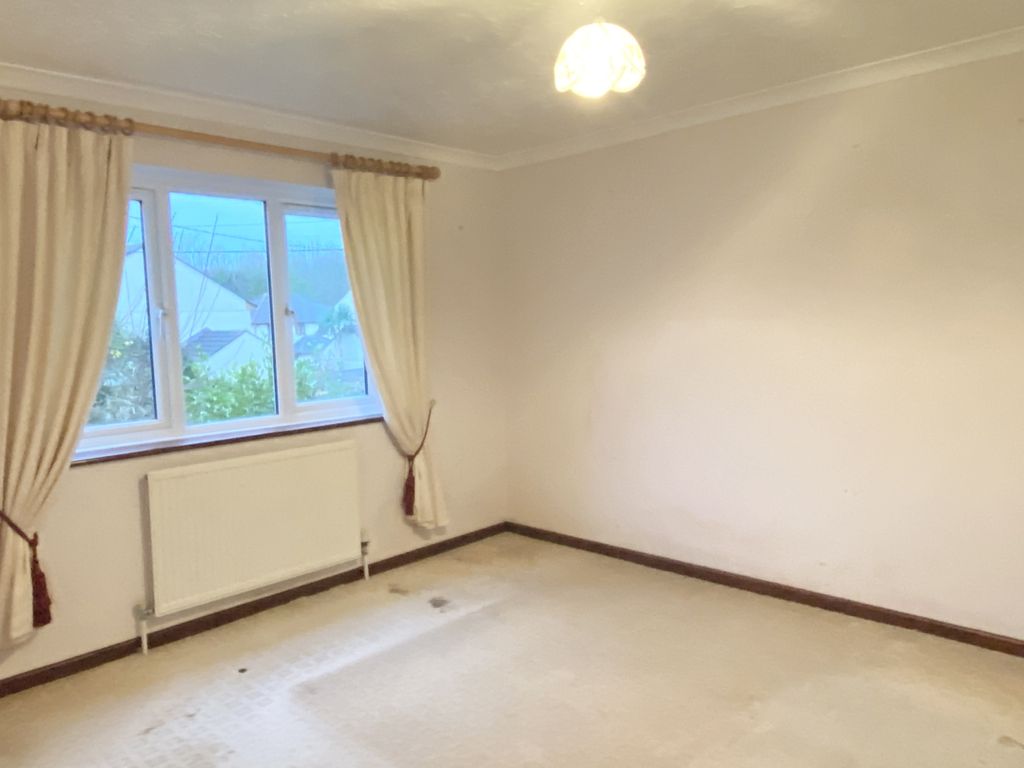 Property photo 3 of 9 Gallery