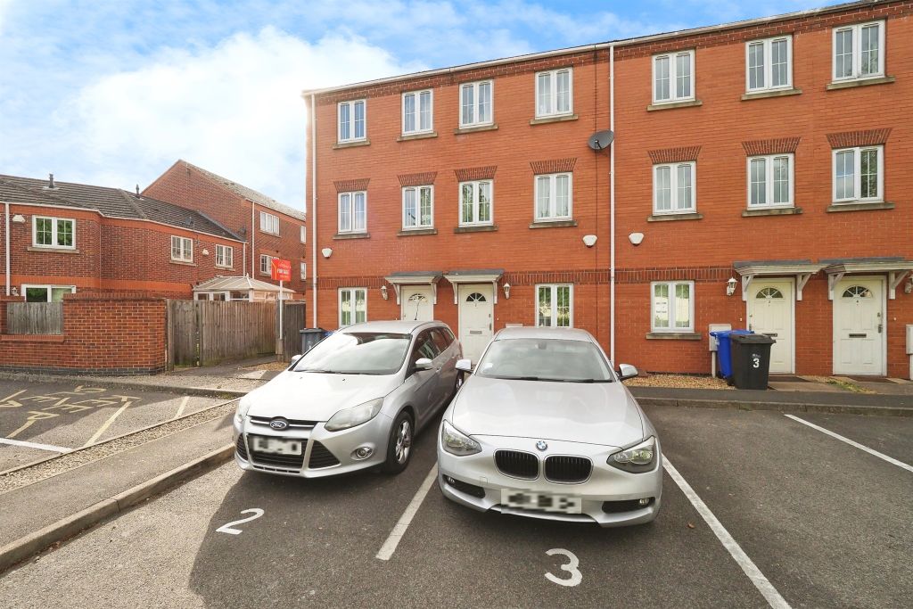 Property photo 2 of 17
