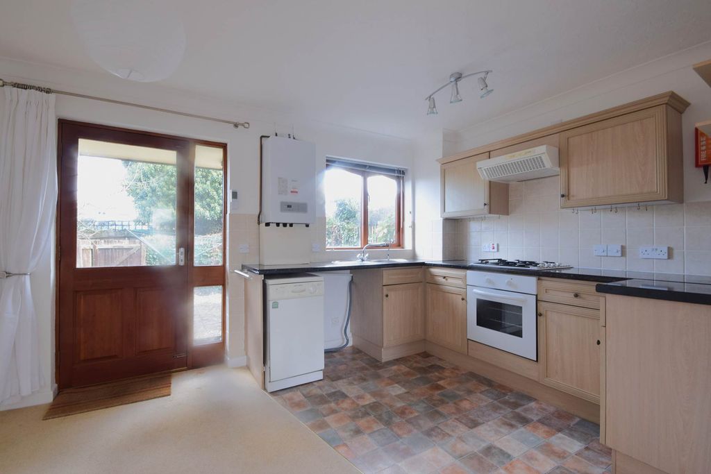 Property photo 3 of 9