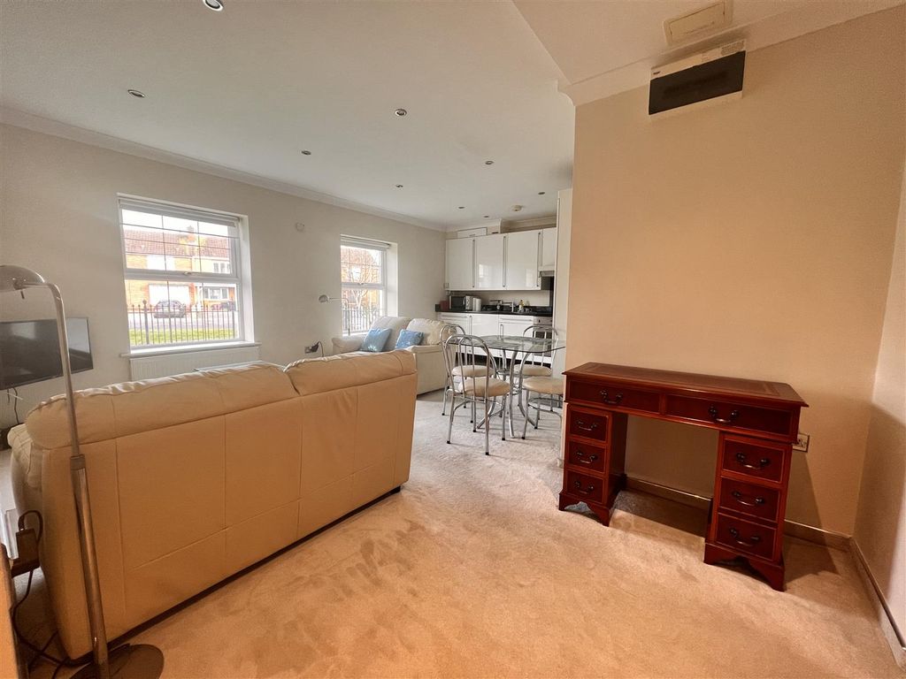 Property photo 2 of 15 Img_2853.Jpg