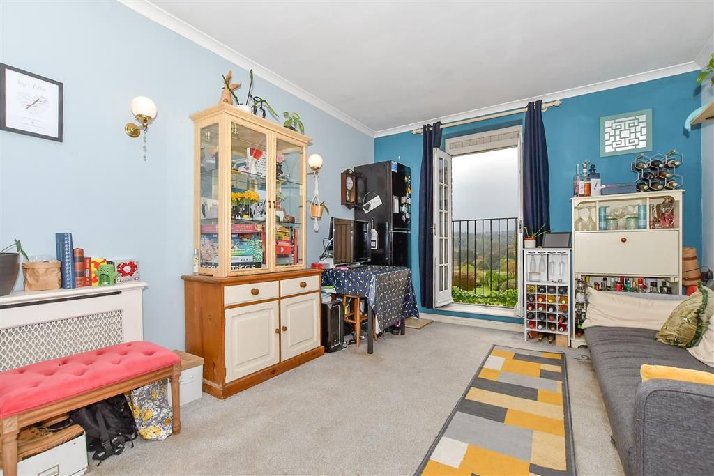 Property photo 1 of 7 Lounge/Diner