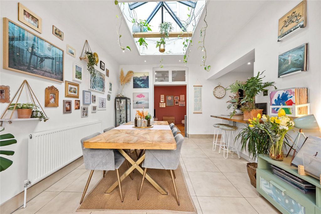 Additional image 15 of 3 bed semi-detached house for saleAddlestone KT15