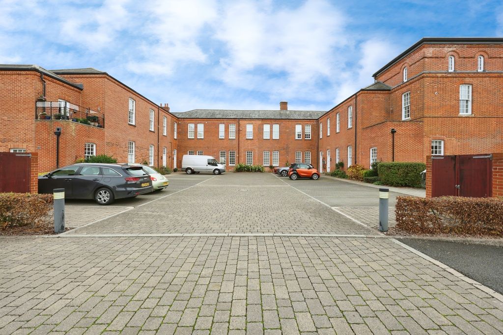 Property photo 2 of 17 Front