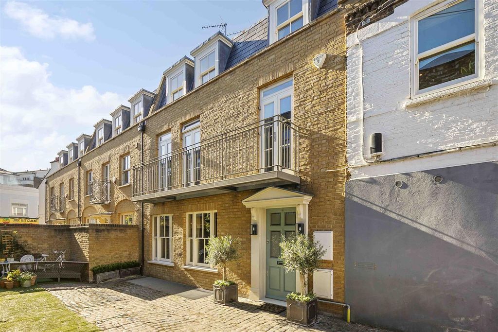 Property photo 3 of 27