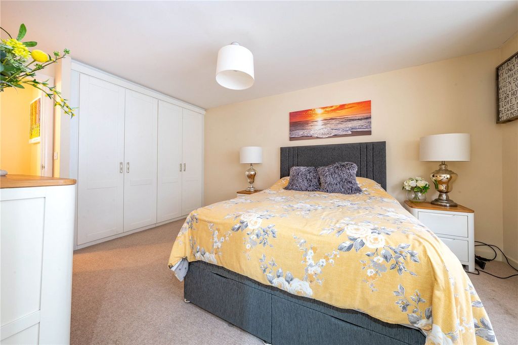 Property photo 3 of 23 Internal