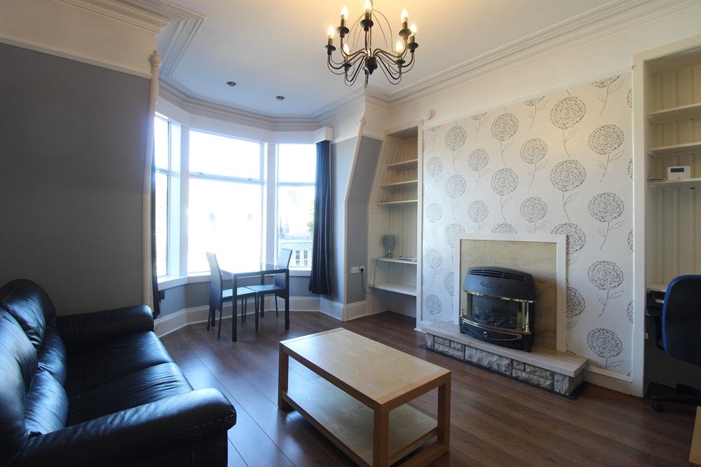 Property photo 1 of 6 New Lounge Alt