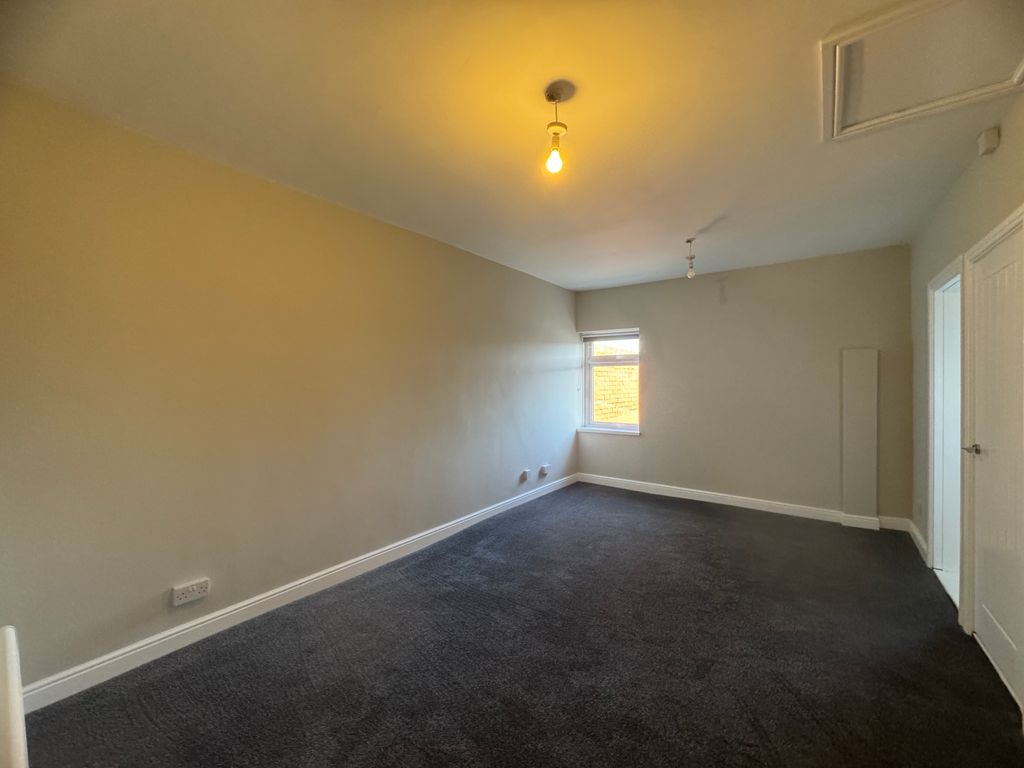 Property photo 2 of 5 Lounge