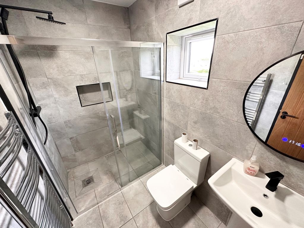 Property photo 1 of 12 Balcony