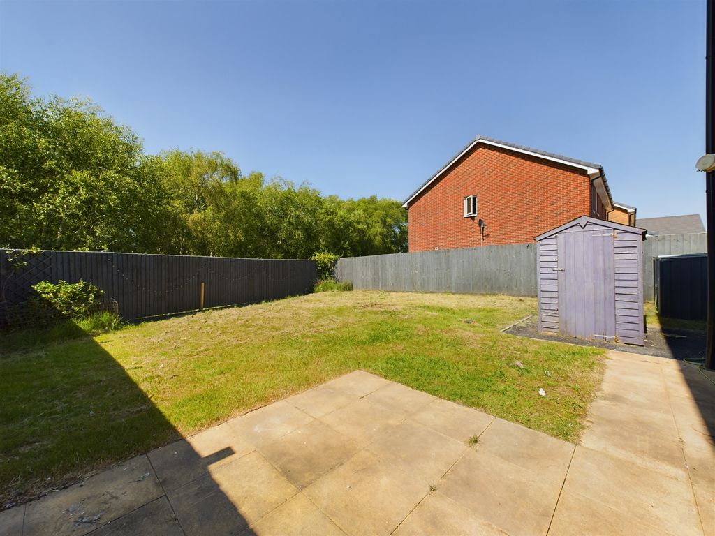 Property photo 2 of 18
