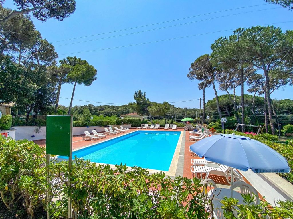 Property photo 1 of 31