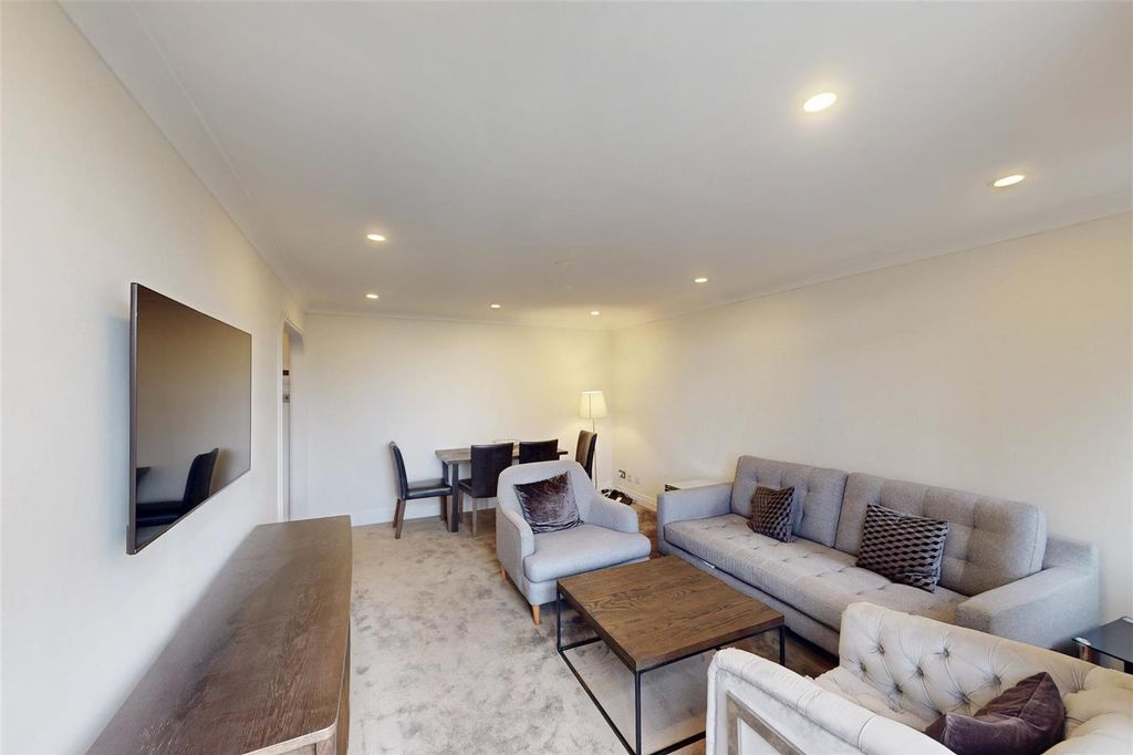 Property photo 3 of 14 Reception Room