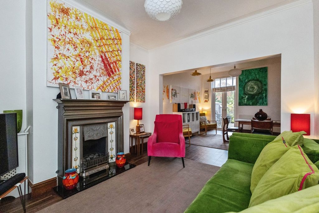 Property photo 2 of 23 Pbox-Img.Jpg