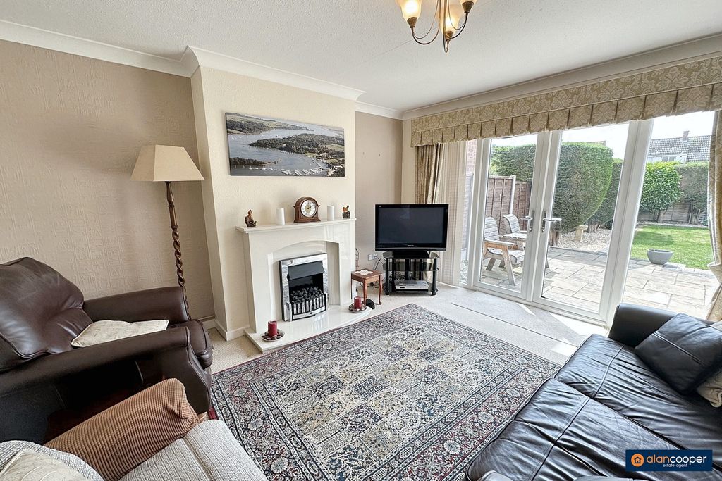 Property photo 3 of 17 3861155