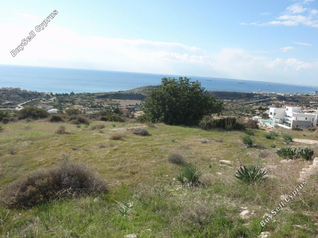 Property photo 2 of 7