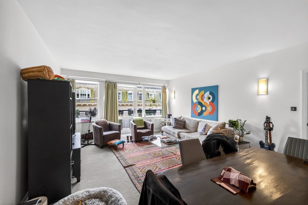 Property photo 1 of 18 Reception Room