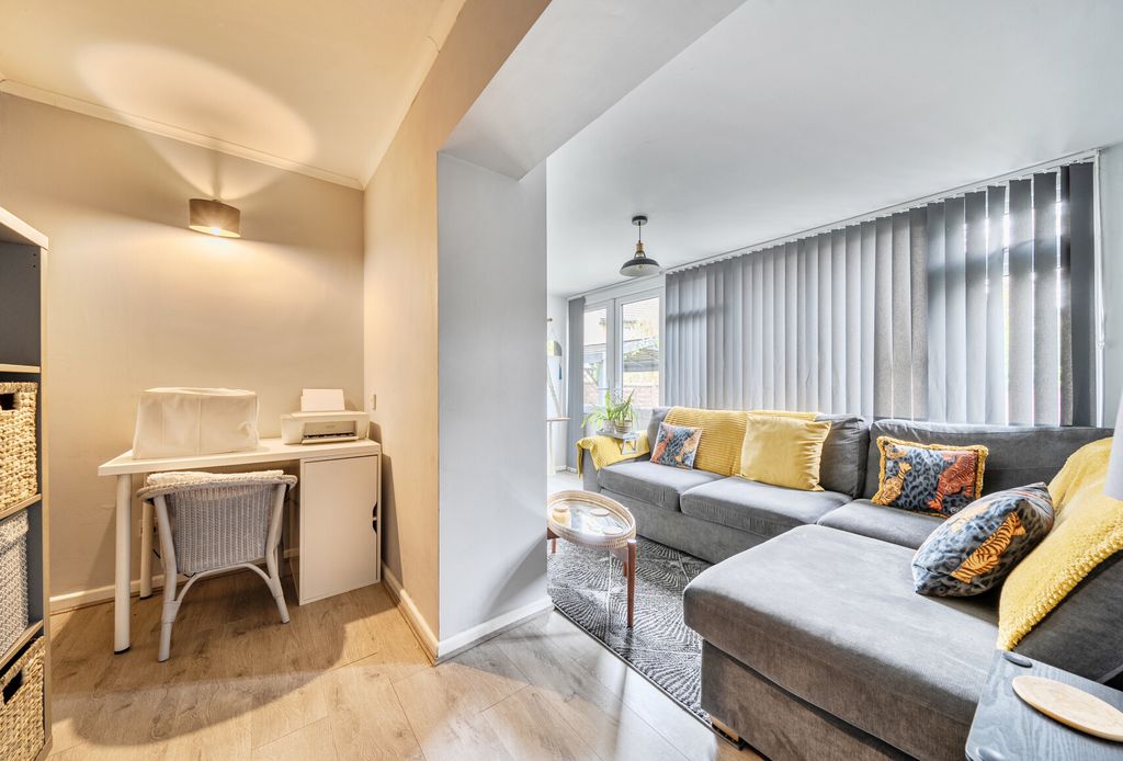 Property photo 1 of 17 1418166-5-69c65A8...