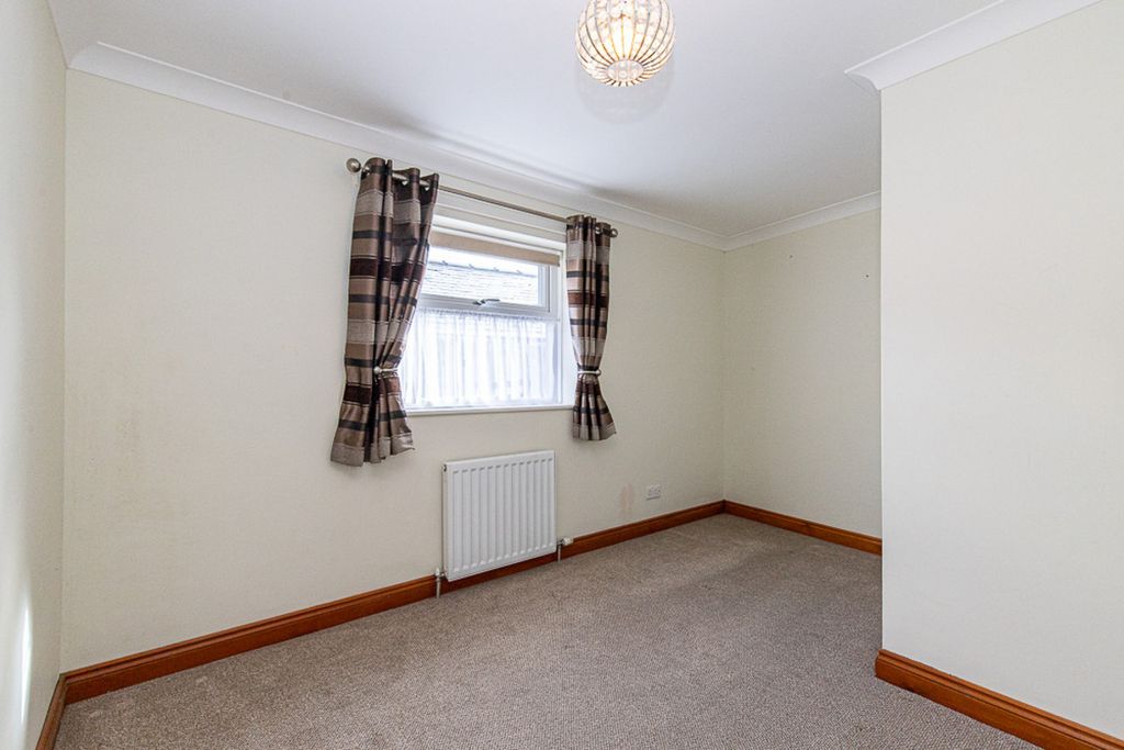 Additional image 12 of 2 bed terraced house to rentDouglas Street, Peel, 1 IM5