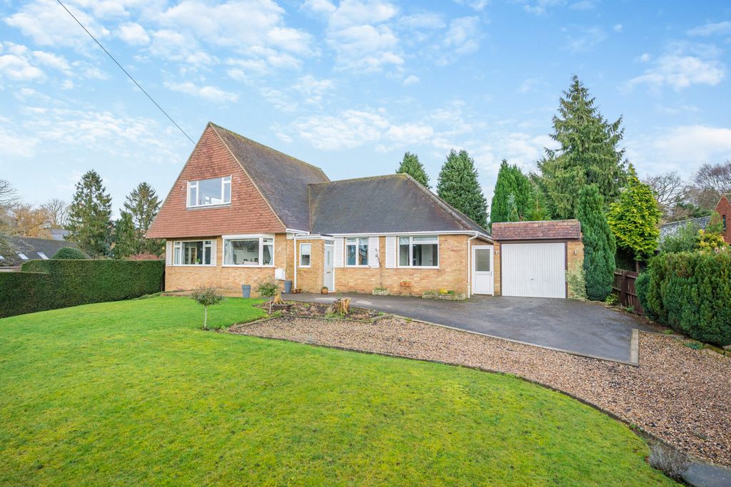 Property photo 2 of 40