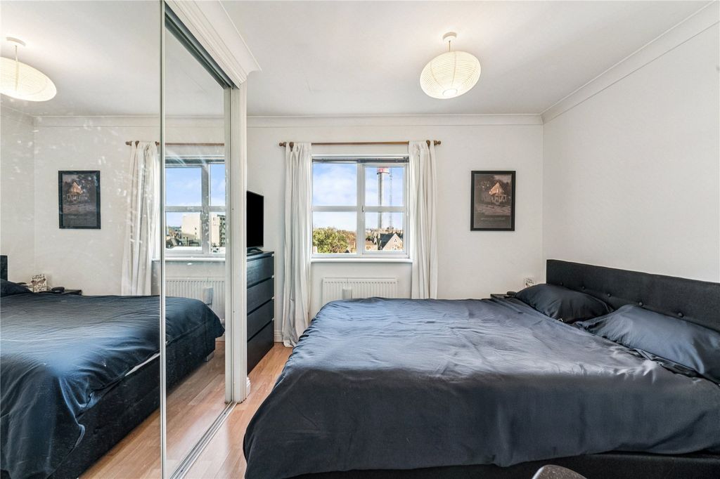 Property photo 3 of 9 Picture No. 21