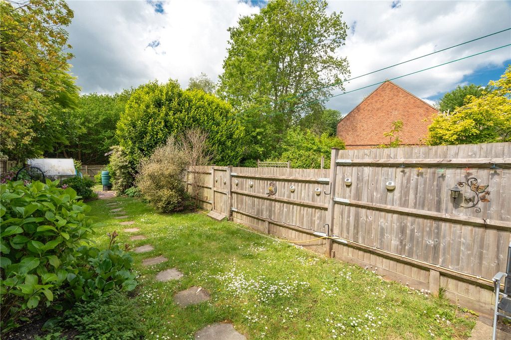Property photo 2 of 18 Picture No. 24